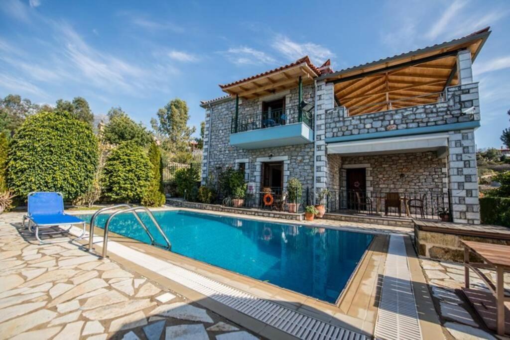 Kelly'S Villa In Stoupa Neokhorion  Extérieur photo