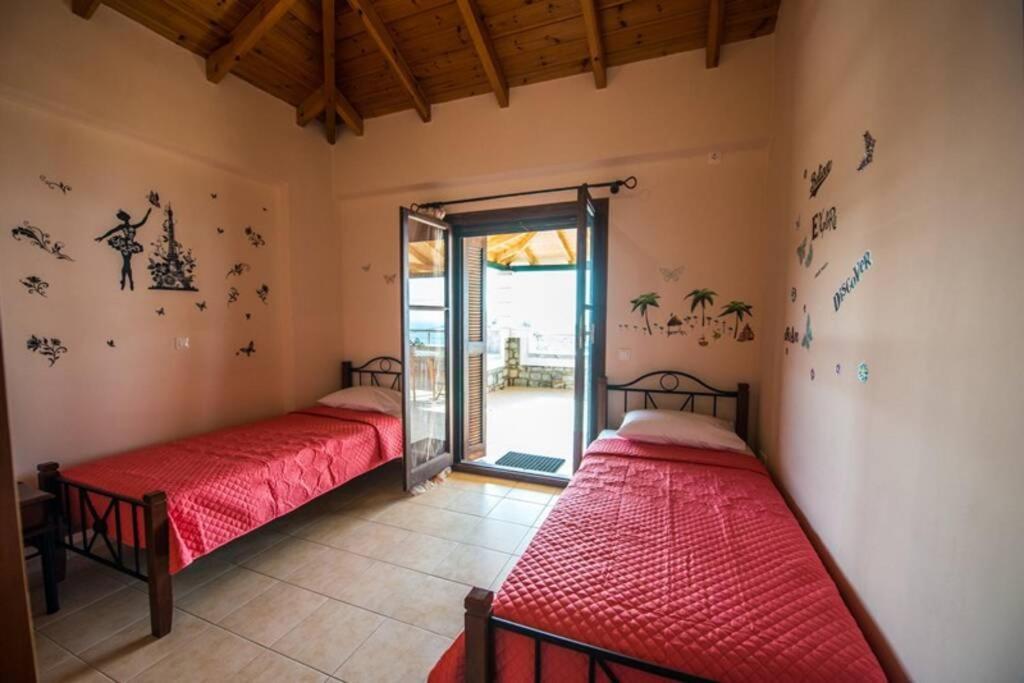 Kelly'S Villa In Stoupa Neokhorion  Extérieur photo