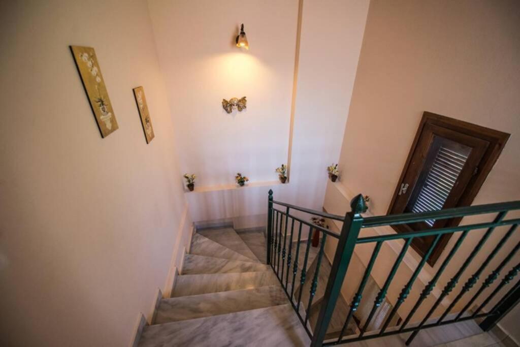 Kelly'S Villa In Stoupa Neokhorion  Extérieur photo