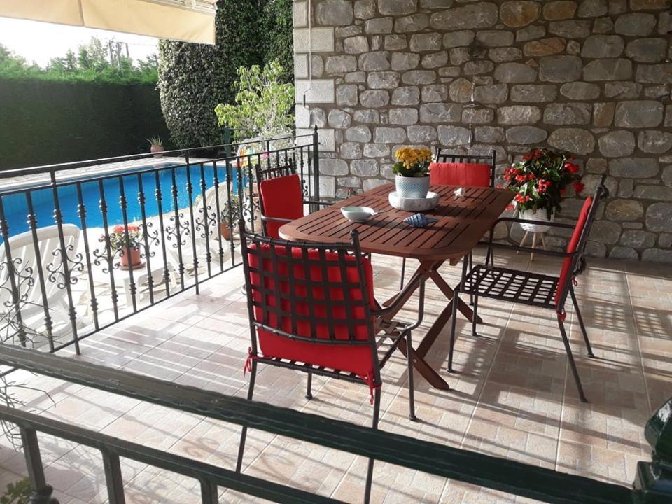 Kelly'S Villa In Stoupa Neokhorion  Extérieur photo