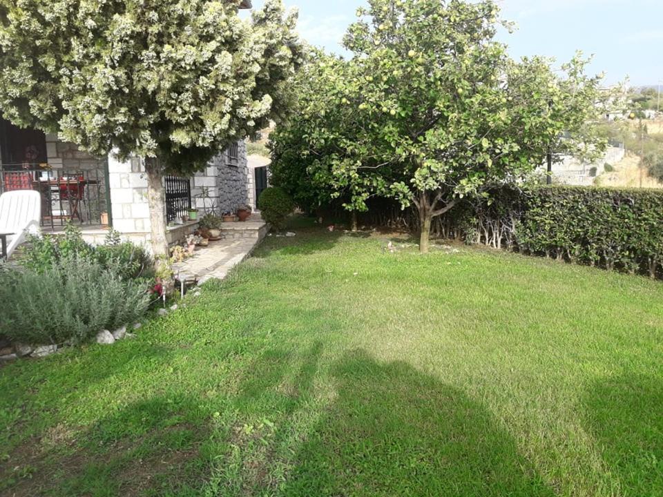 Kelly'S Villa In Stoupa Neokhorion  Extérieur photo