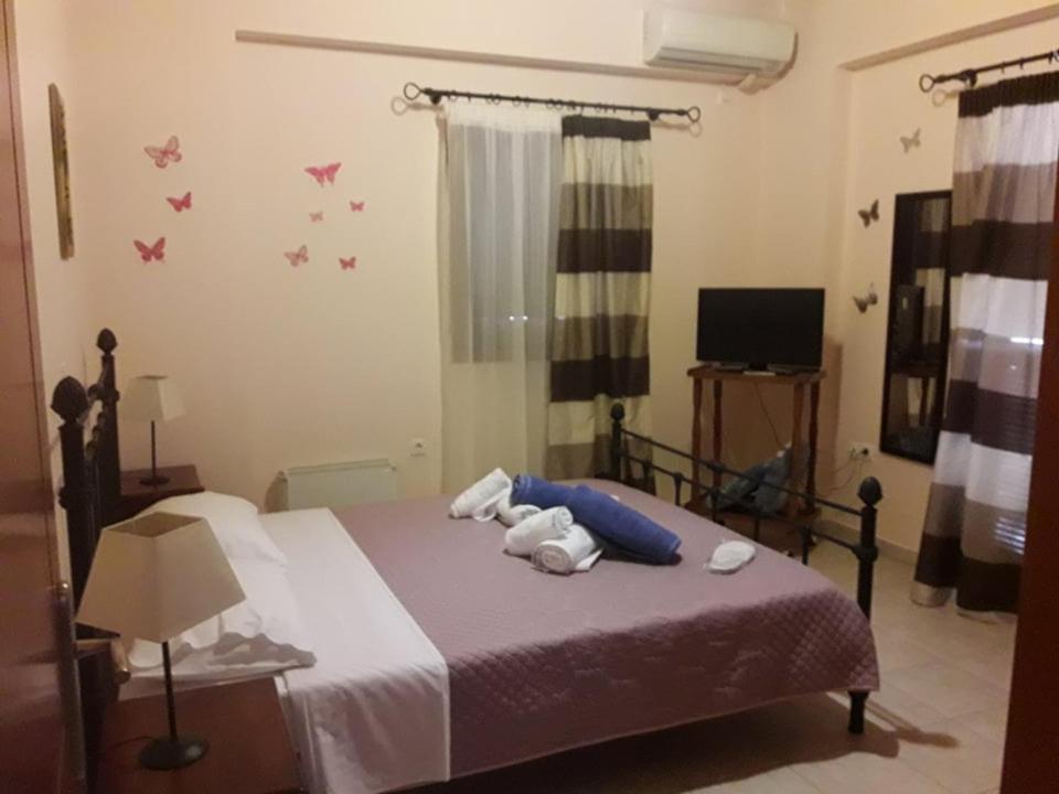 Kelly'S Villa In Stoupa Neokhorion  Extérieur photo